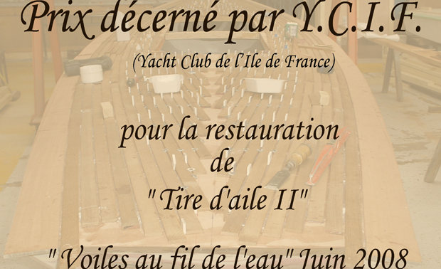 Restauration de vieux bateaux en bois : Prix décerné à Patrice Mabire par le Yach Club de l'Ile de France
